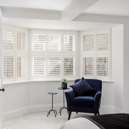 Kist Accommodates - The Stray Nook