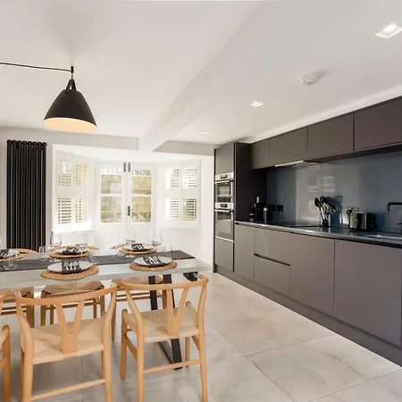 Apartamento Kist Accommodates - The Stray Nook