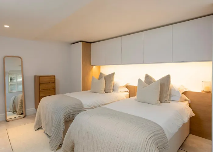 Apartment Kist Accommodates - The Stray Nook